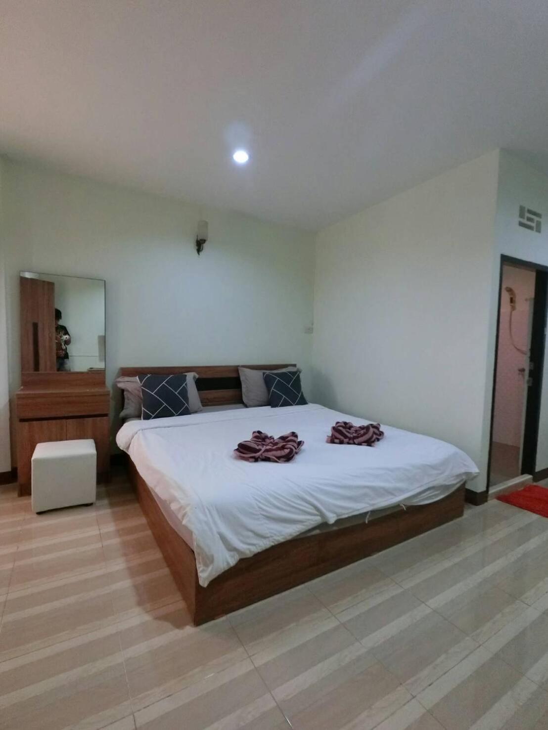 Alongkorn Hotel By Sb ساموت سونكرام المظهر الخارجي الصورة