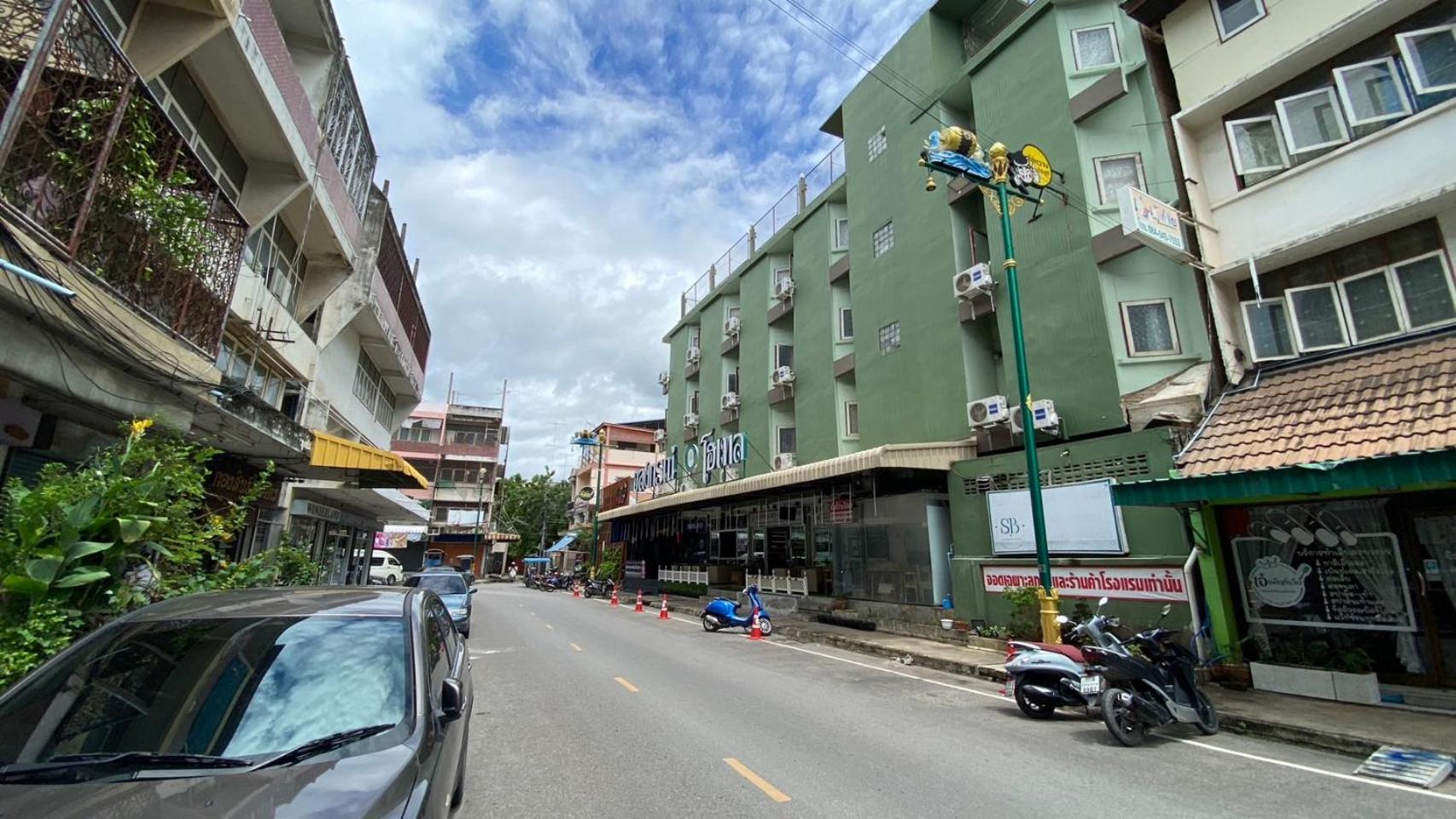 Alongkorn Hotel By Sb ساموت سونكرام المظهر الخارجي الصورة