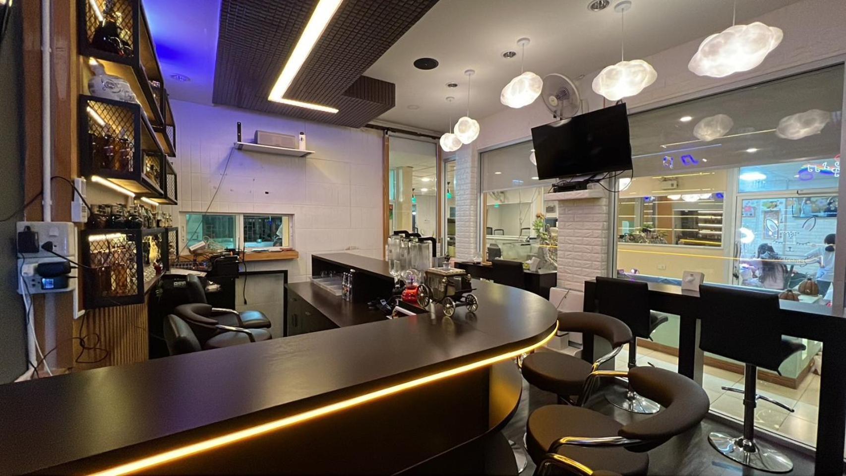 Alongkorn Hotel By Sb ساموت سونكرام المظهر الخارجي الصورة