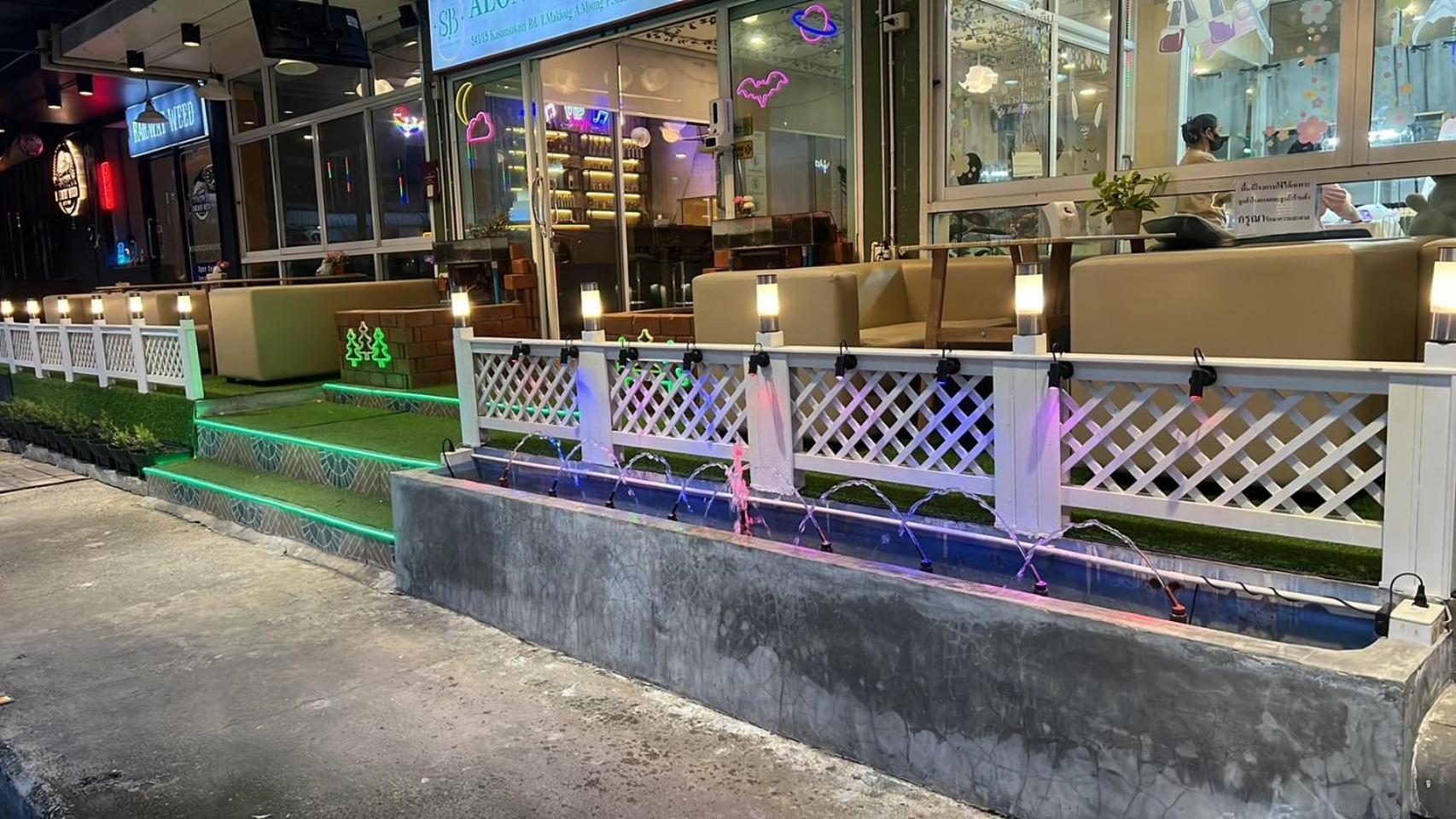 Alongkorn Hotel By Sb ساموت سونكرام المظهر الخارجي الصورة