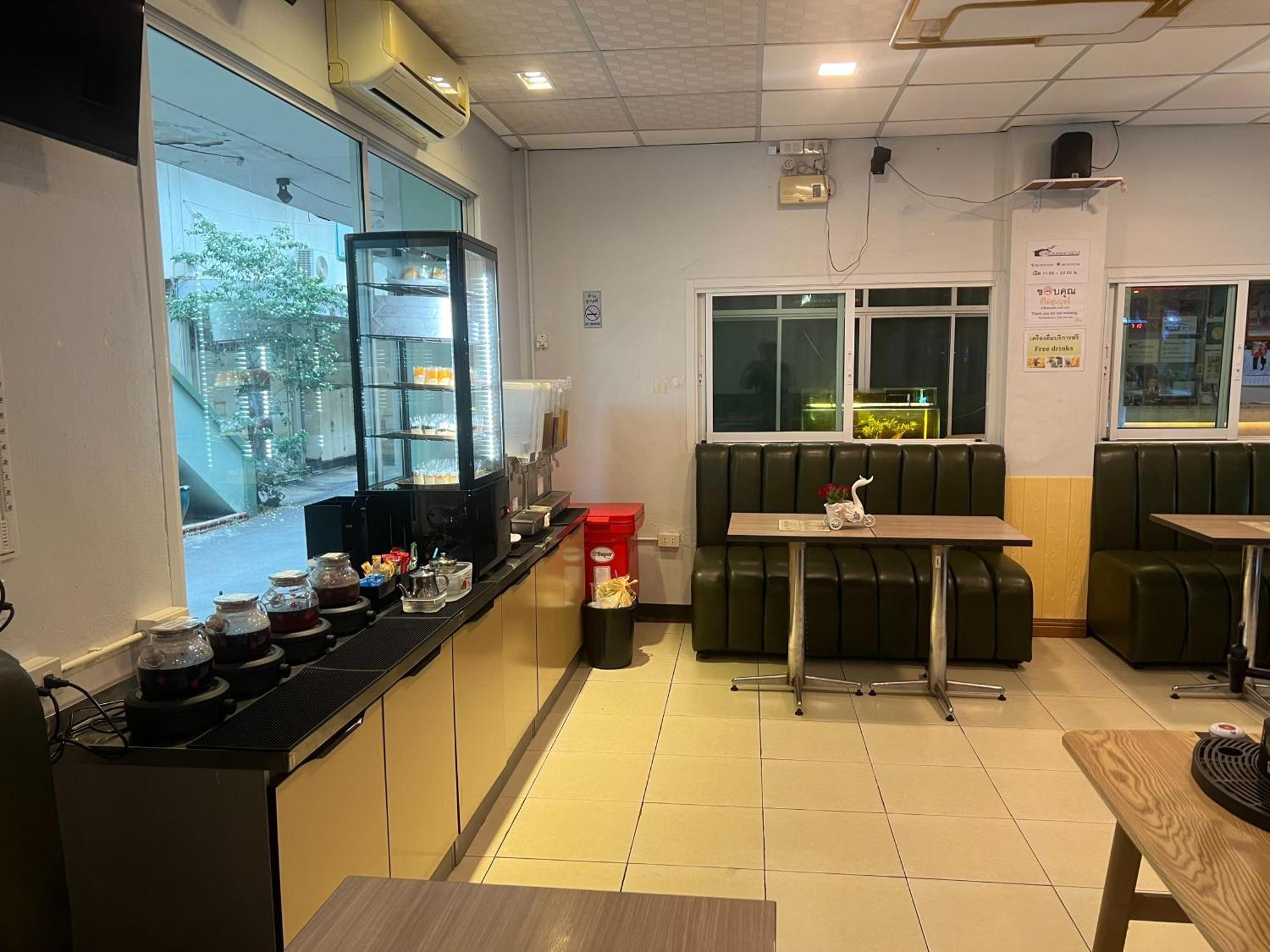Alongkorn Hotel By Sb ساموت سونكرام المظهر الخارجي الصورة
