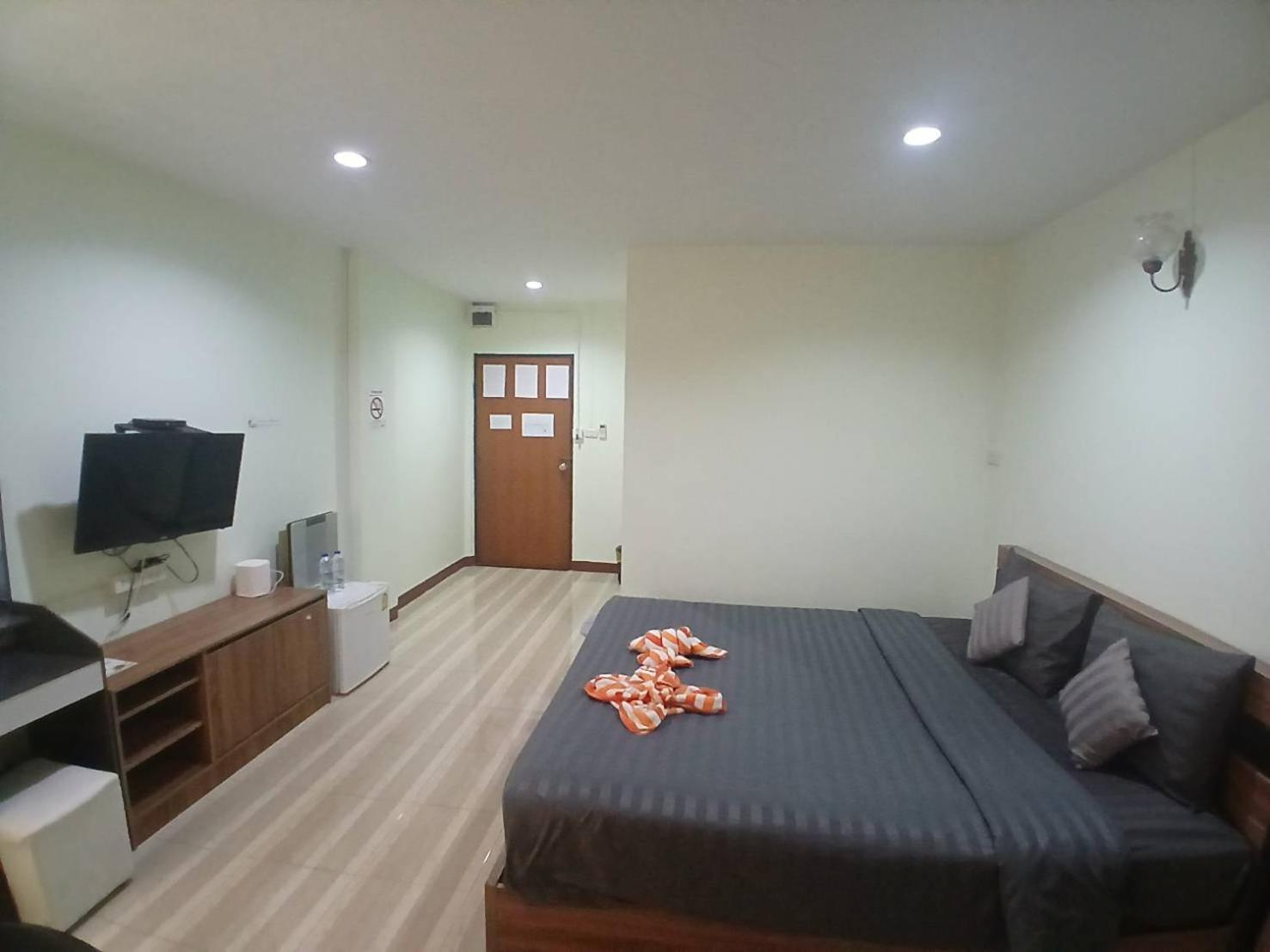 Alongkorn Hotel By Sb ساموت سونكرام المظهر الخارجي الصورة